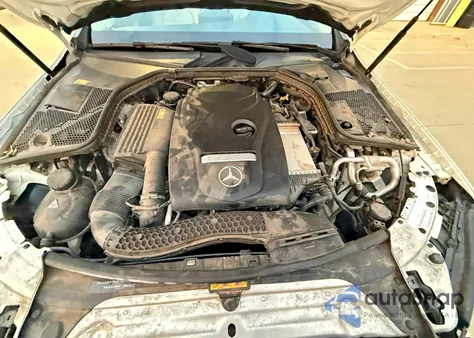 2016 Mercedes-Benz C 300 из США, поврежденный, VIN 55SWF4JB5GU147991